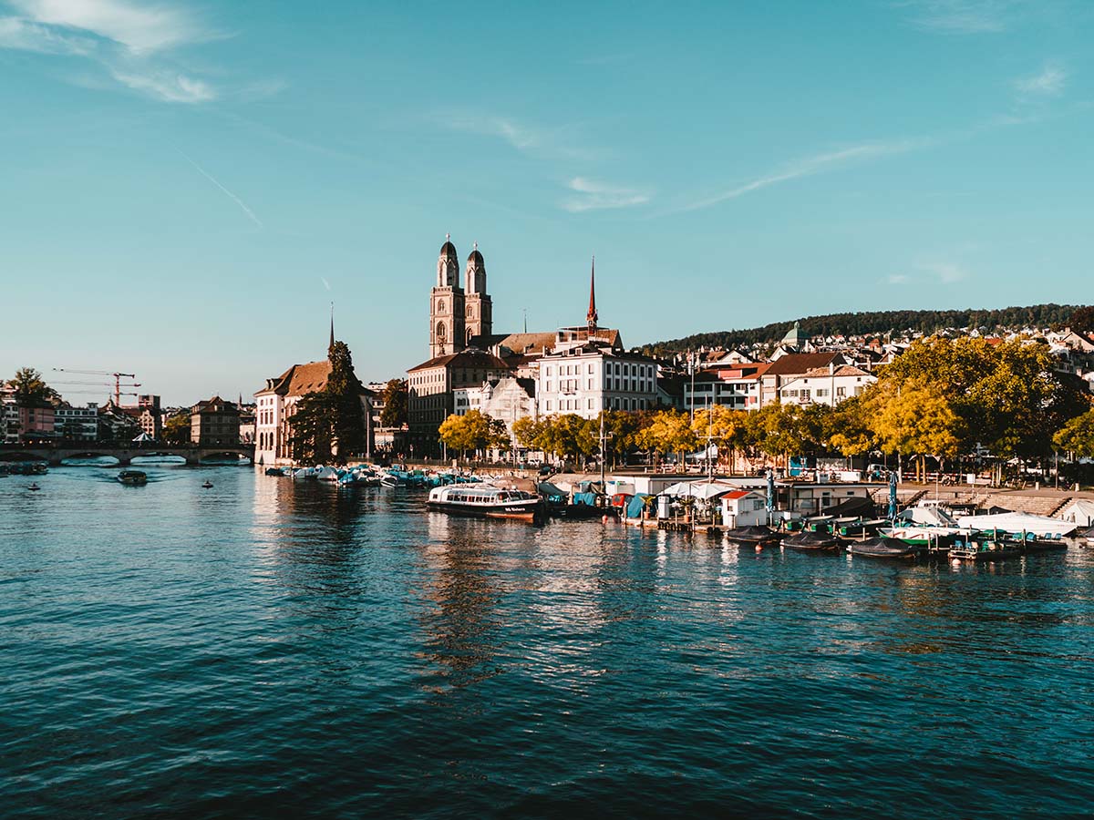 Opening van een nieuw kantoor in Zürich